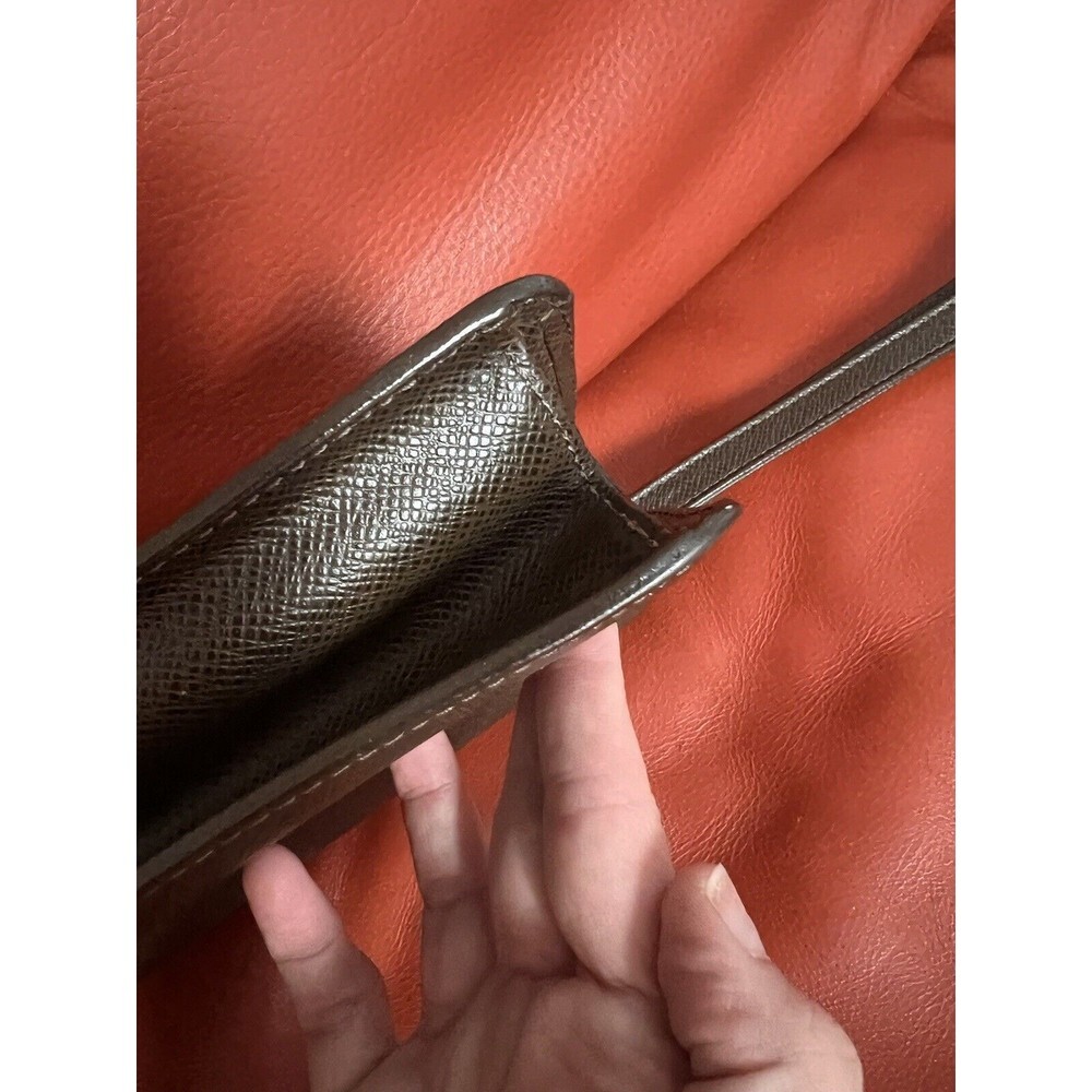Louis Vuitton Taiga dark Brown Leather Clutch  Condition AB‎ date Code 0094 - Picture 14 of 14